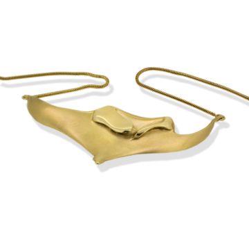 9ct Gold Manta Ray Pendant on Snake Chain